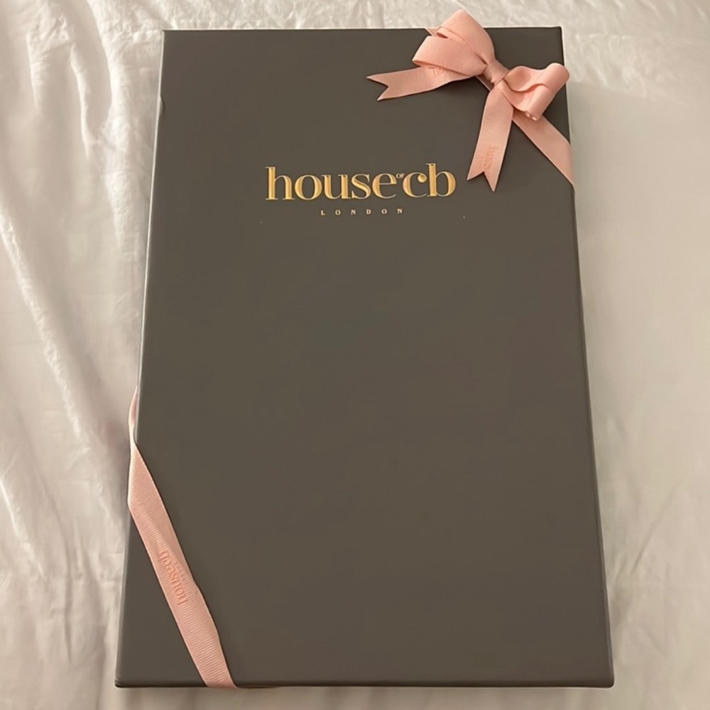 COPY - House of CB -Box with ribbon